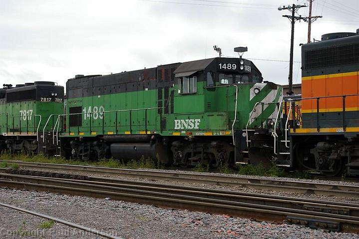 BNSF 1489 - GP15-1.jpg